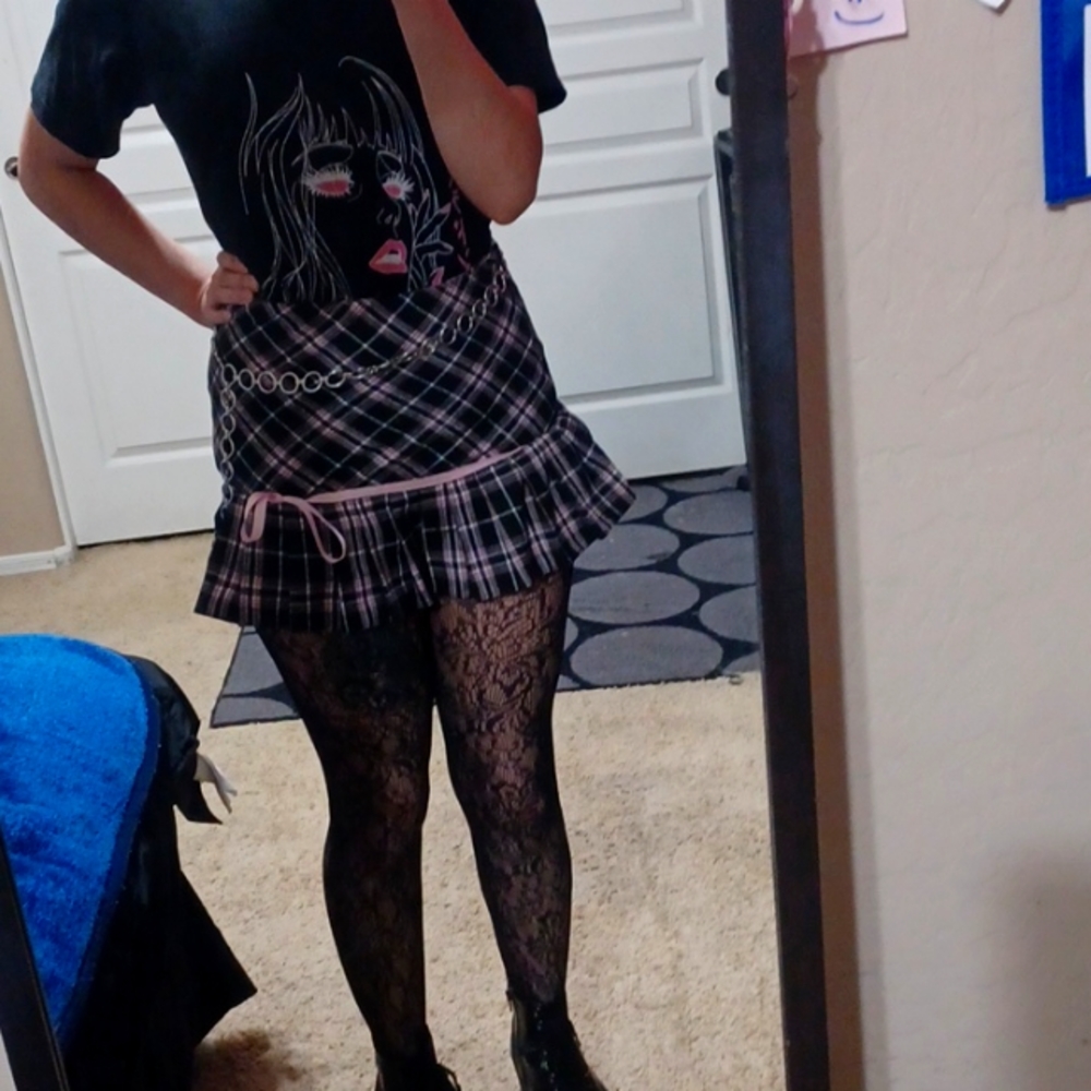 Super Cute Pink and Black Plaid Pleated Mini Skirt🖤💕